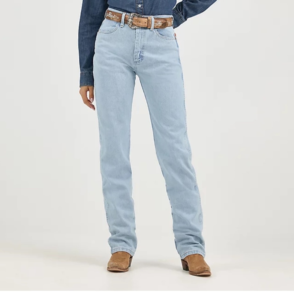 WOMEN'S WRANGLER® COWBOY CUT® SLIM FIT JEAN IN BLEACH